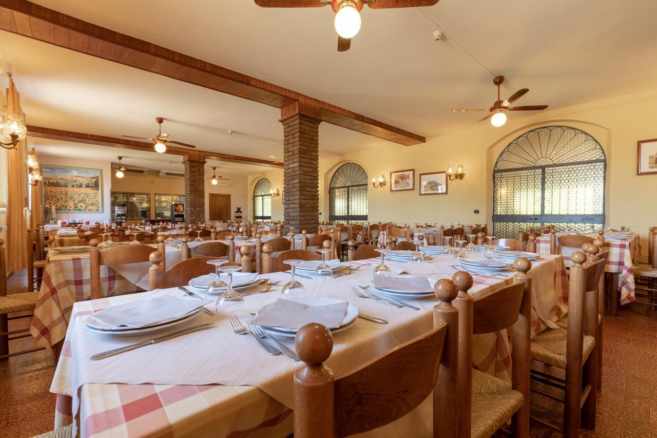 אסיסי Hotel Villa Elda מראה חיצוני תמונה