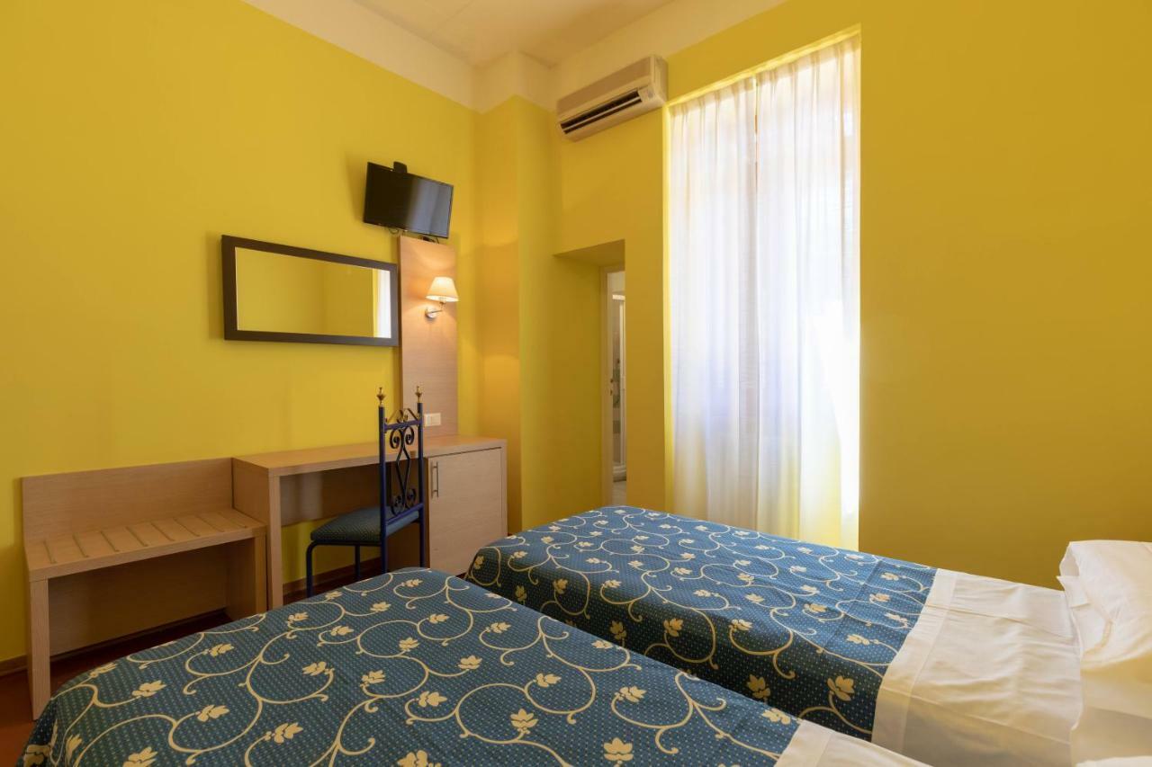 אסיסי Hotel Villa Elda מראה חיצוני תמונה